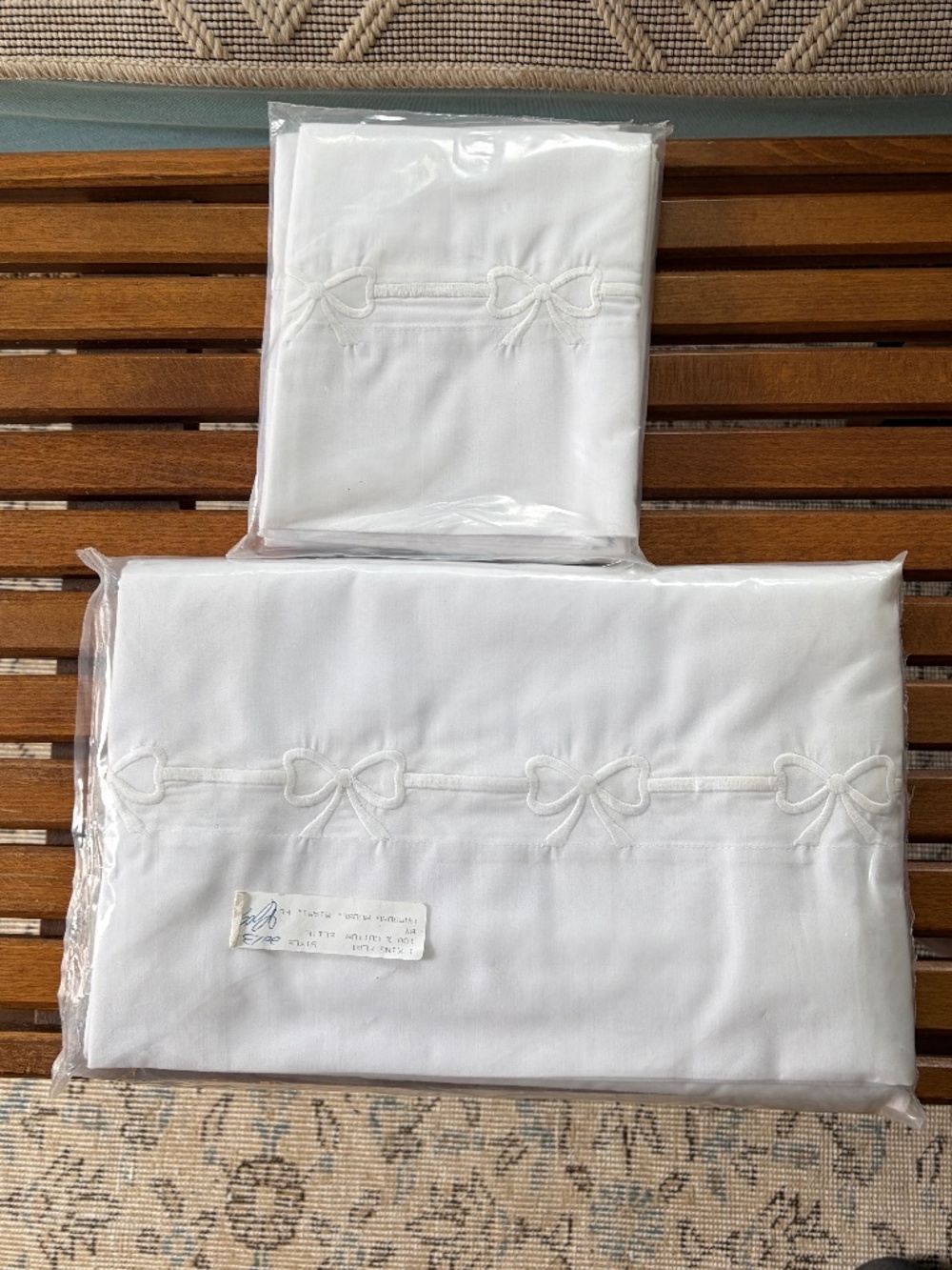 NIP Hamburg House FLAT King Sheet + 2 K Cases White Embroidered Bow Cotton Elite